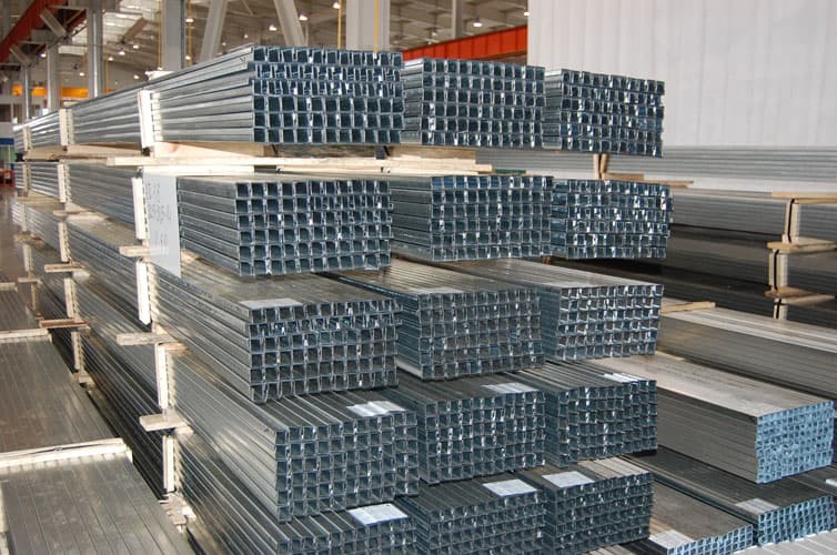 Produção de perfis de alumínio